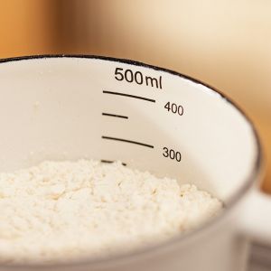                                                                                                         Home Landing Kitchen products 500/1000ml Enamel Baking Measuring Cup Heat Resistant Milk Jug Scale Cup Kitchen Cooking Gas Induction Cooker Oven Safe